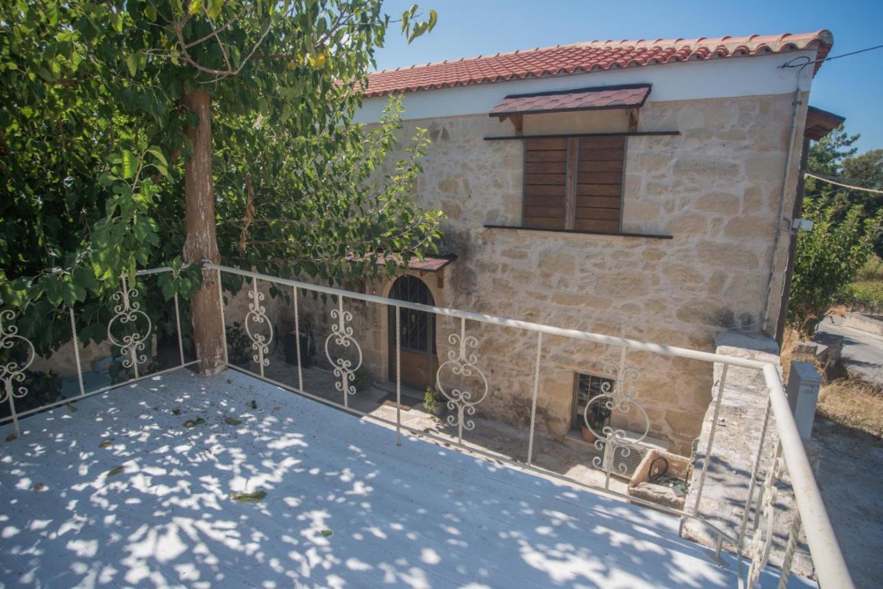 Old Stone Villa In Apokoronas Villa Nostalgia Kreta Fílippos Екстериор снимка