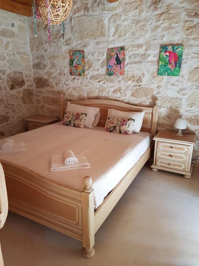 Old Stone Villa In Apokoronas Villa Nostalgia Kreta Fílippos Екстериор снимка