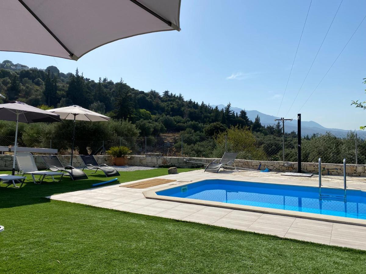 Old Stone Villa In Apokoronas Villa Nostalgia Kreta Fílippos Екстериор снимка