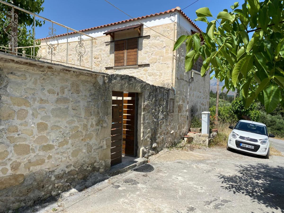 Old Stone Villa In Apokoronas Villa Nostalgia Kreta Fílippos Екстериор снимка