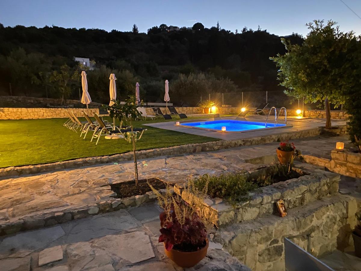Old Stone Villa In Apokoronas Villa Nostalgia Kreta Fílippos Екстериор снимка