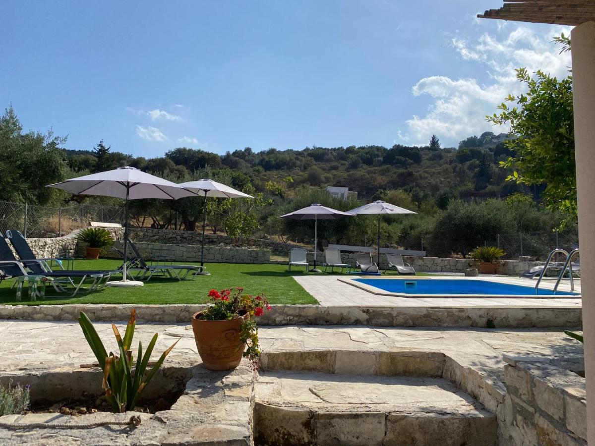 Old Stone Villa In Apokoronas Villa Nostalgia Kreta Fílippos Екстериор снимка